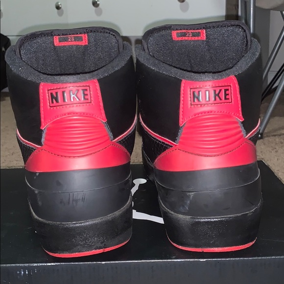 Air Jordan 2 Retro “Alternate 87” - Picture 2 of 4